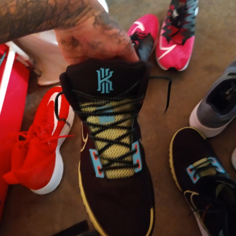 Nikes shoes